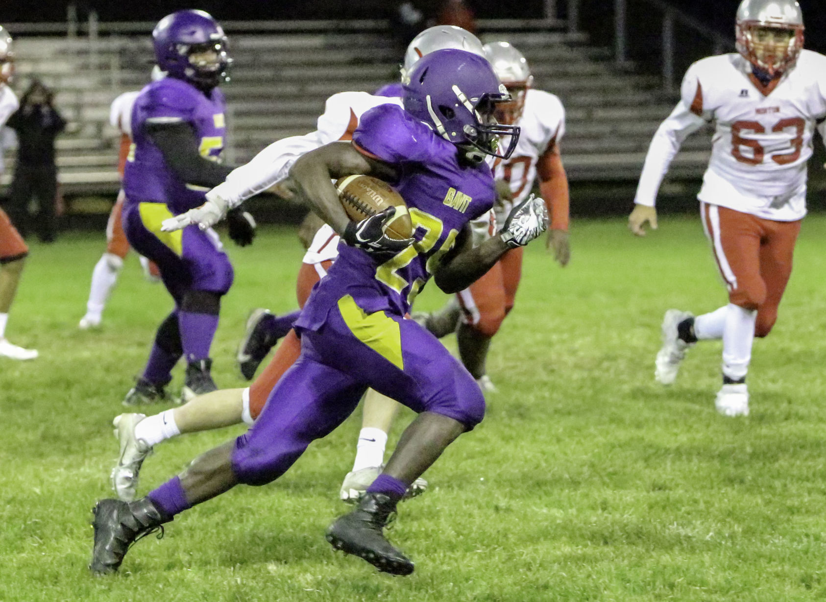 Morton at Gavit, football